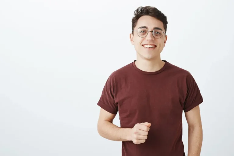 ¿Cómo funcionan los alineadores dentales para los adolescentes?